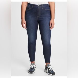 GAP Women's High Rise Favorite Jegging Pant